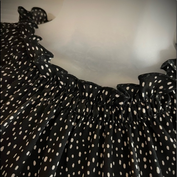 Express flutter sleeve top. Size L. - Picture 4 of 8